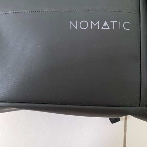 17L Nomatic Backpack - brand new - Picture 4 of 13